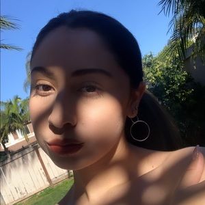 Meet your Posher, Aileen